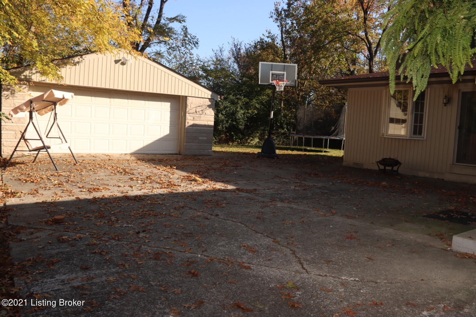 3422 Olive Road Louisville, KY 40219 - Photo 5 of 28 IMG_2387