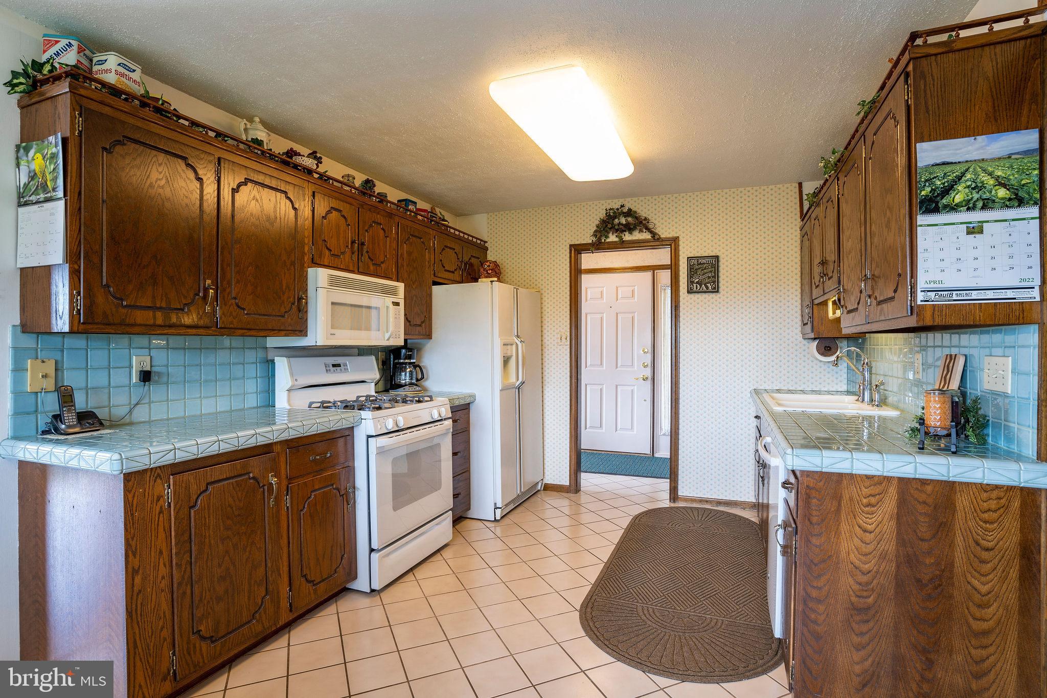 1078 Mountain Road Manheim, PA 17545 - Photo 36 of 64