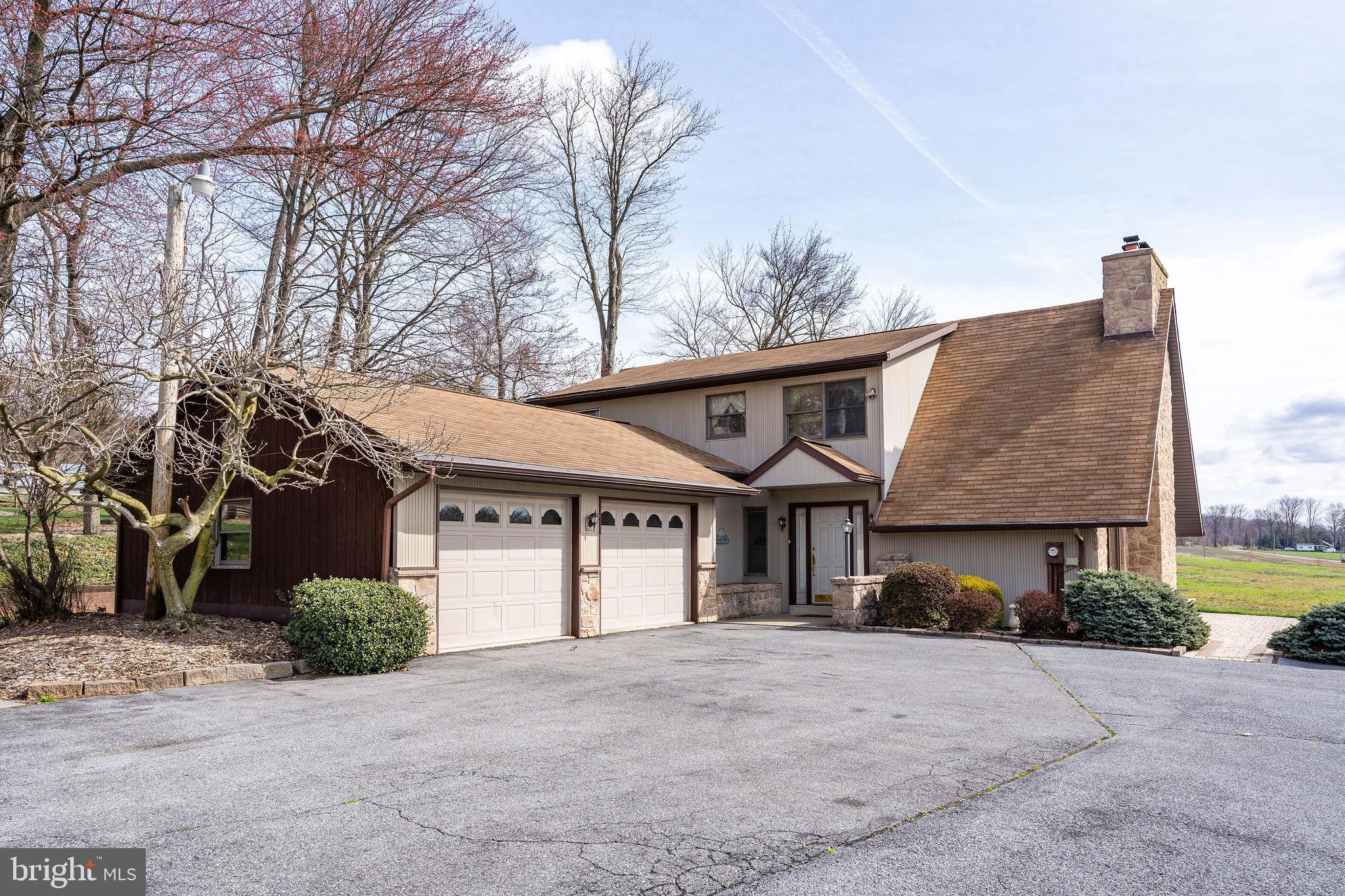 1078 Mountain Road Manheim, PA 17545 - Photo 9 of 64