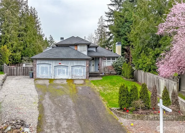 $679,950 | 25738 215th Court Southeast, Maple Valley, WA 98038