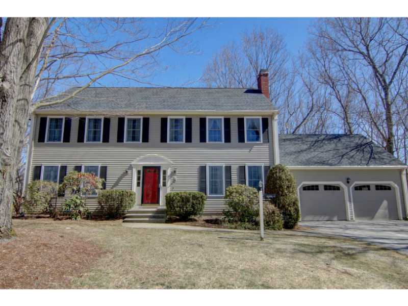 15 Stagecoach Road Cumberland, RI 02864 - Photo 1 of 25 Exterior Front.
