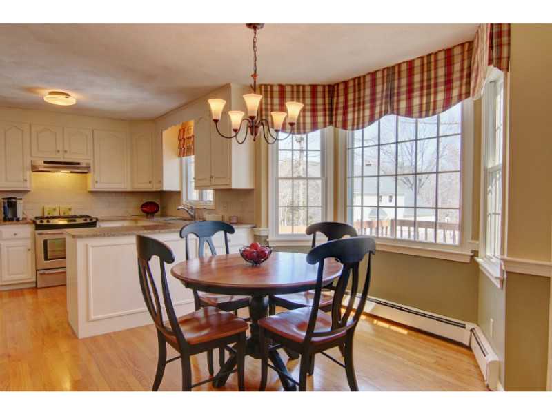 15 Stagecoach Road Cumberland, RI 02864 - Photo 11 of 25 Dining Area.