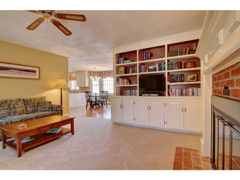 15 Stagecoach Road Cumberland, RI 02864 - Photo 14 of 25 Den/Family/Great Room.