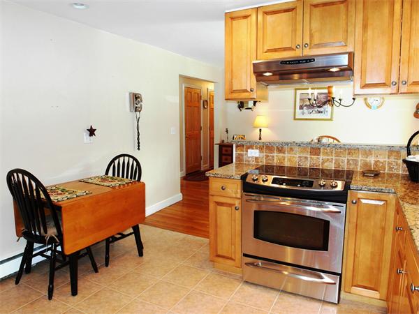 4 Sheffield Road Framingham, MA 01701 - Photo 12 of 25