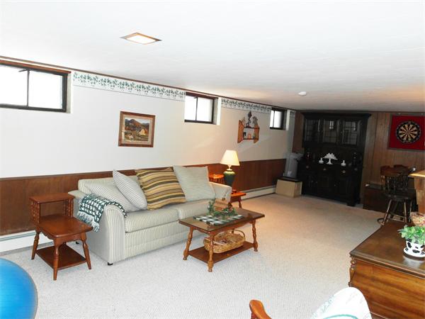 4 Sheffield Road Framingham, MA 01701 - Photo 20 of 25