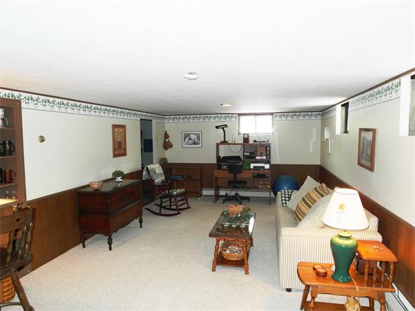 4 Sheffield Road Framingham, MA 01701 - Photo 22 of 25