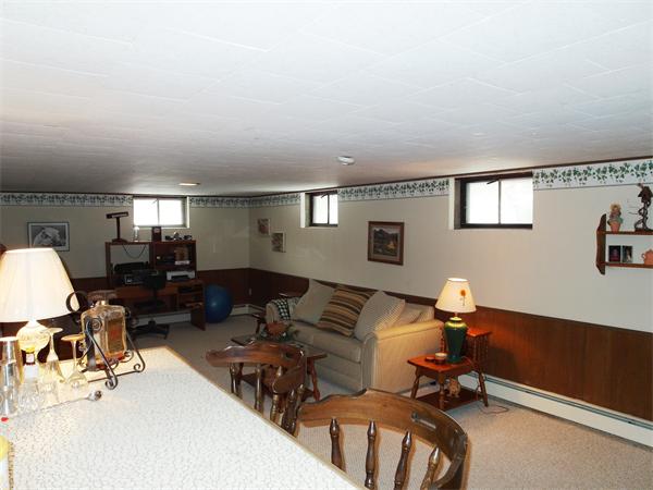 4 Sheffield Road Framingham, MA 01701 - Photo 23 of 25