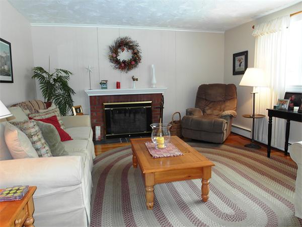 4 Sheffield Road Framingham, MA 01701 - Photo 6 of 25