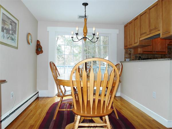 4 Sheffield Road Framingham, MA 01701 - Photo 9 of 25