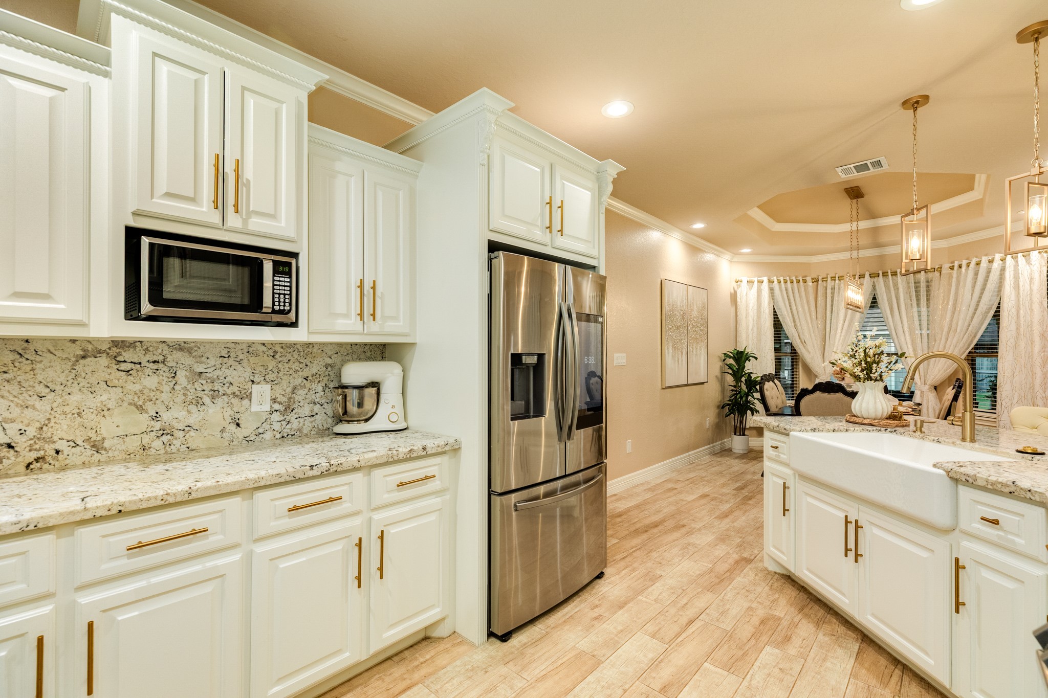 309 Hickman Lane Angleton, TX 77515 - Photo 17 of 37 Gallery Image 17