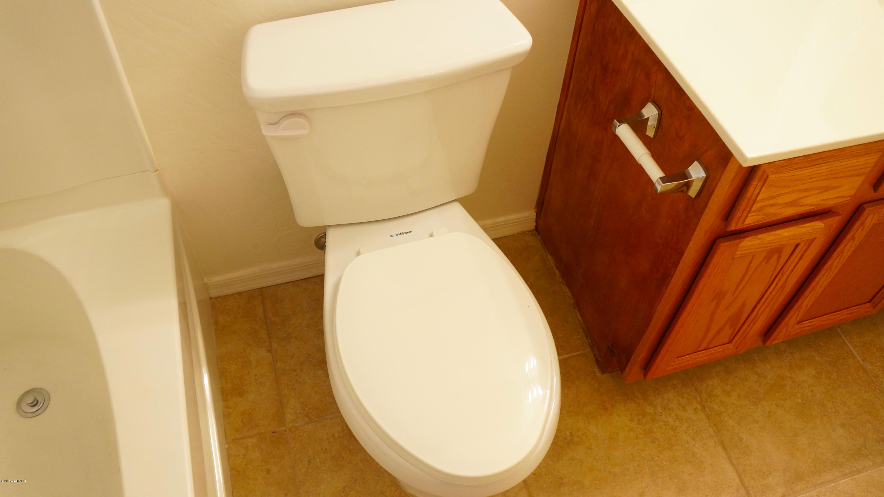 7001 South 40th Lane Phoenix, AZ 85041 - Photo 23 of 42 DSC01975