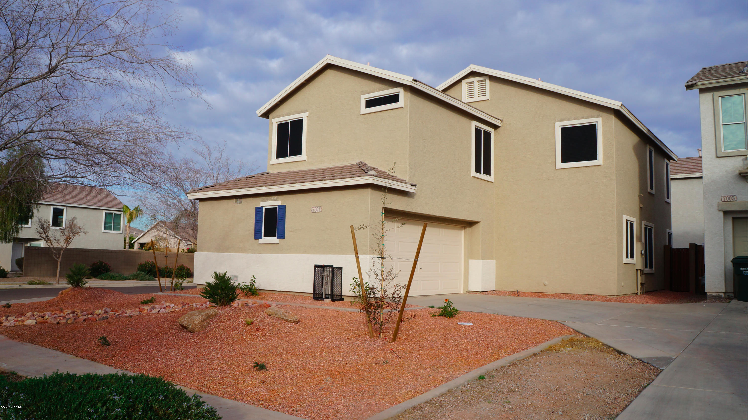7001 South 40th Lane Phoenix, AZ 85041 - Photo 3 of 42 DSC01940