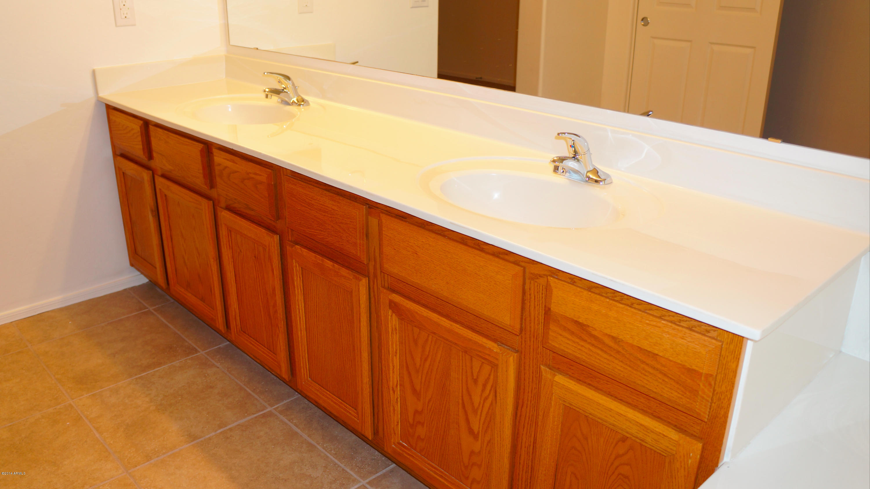 7001 South 40th Lane Phoenix, AZ 85041 - Photo 33 of 42 DSC01989