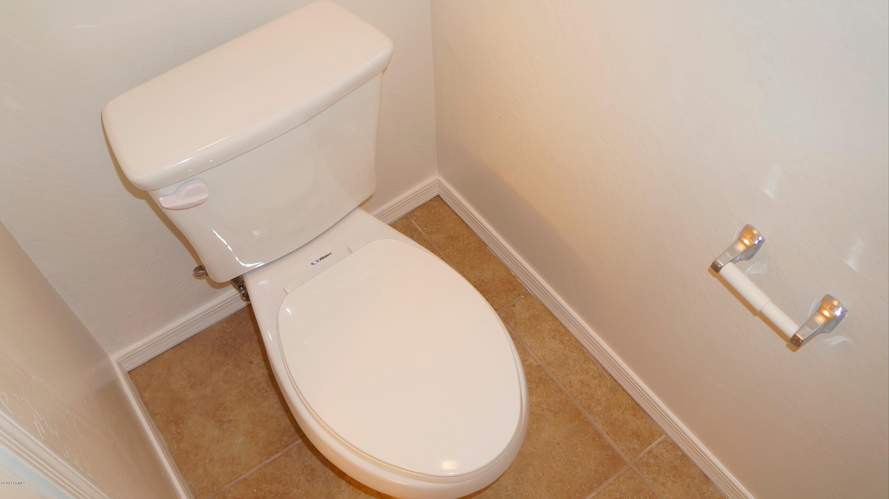 7001 South 40th Lane Phoenix, AZ 85041 - Photo 36 of 42 DSC01992