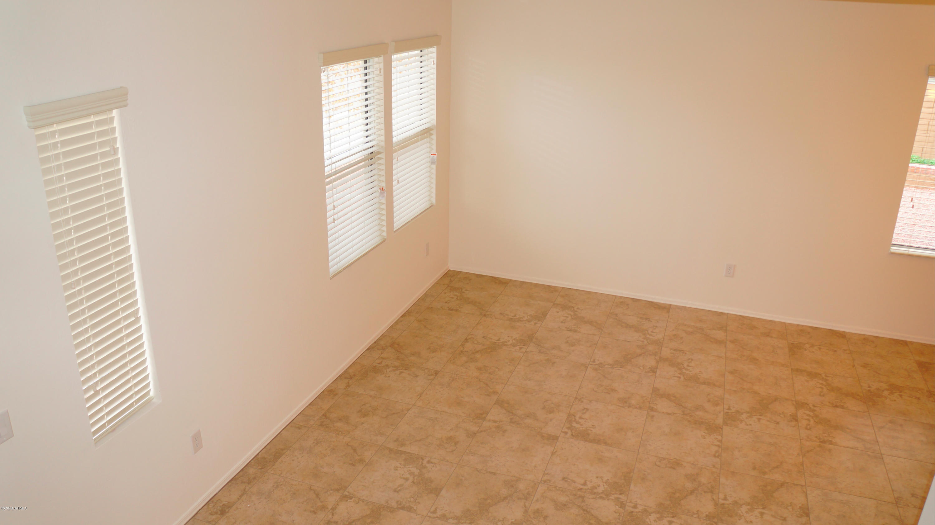 7001 South 40th Lane Phoenix, AZ 85041 - Photo 37 of 42 DSC01993
