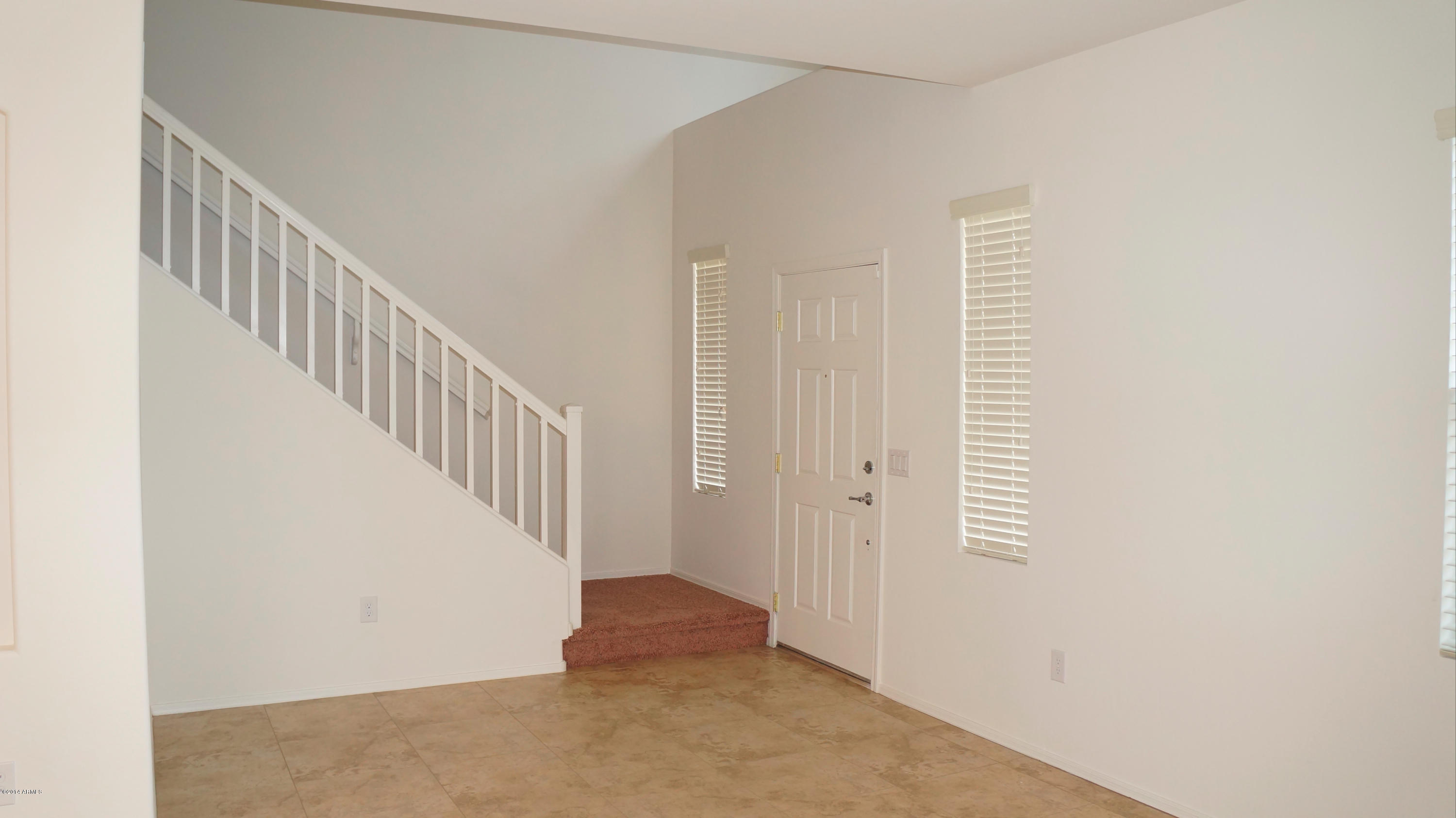 7001 South 40th Lane Phoenix, AZ 85041 - Photo 6 of 42 DSC01950