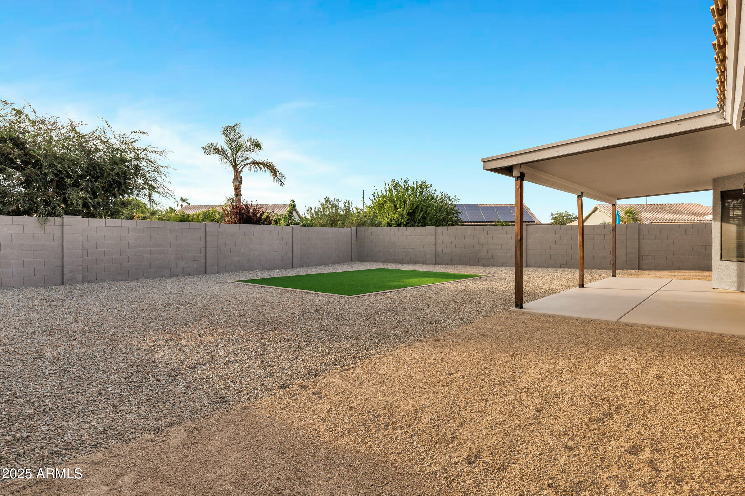 952 South Canal Drive Gilbert, AZ 85296 - Photo 37 of 42 952 S Canal Dr-36