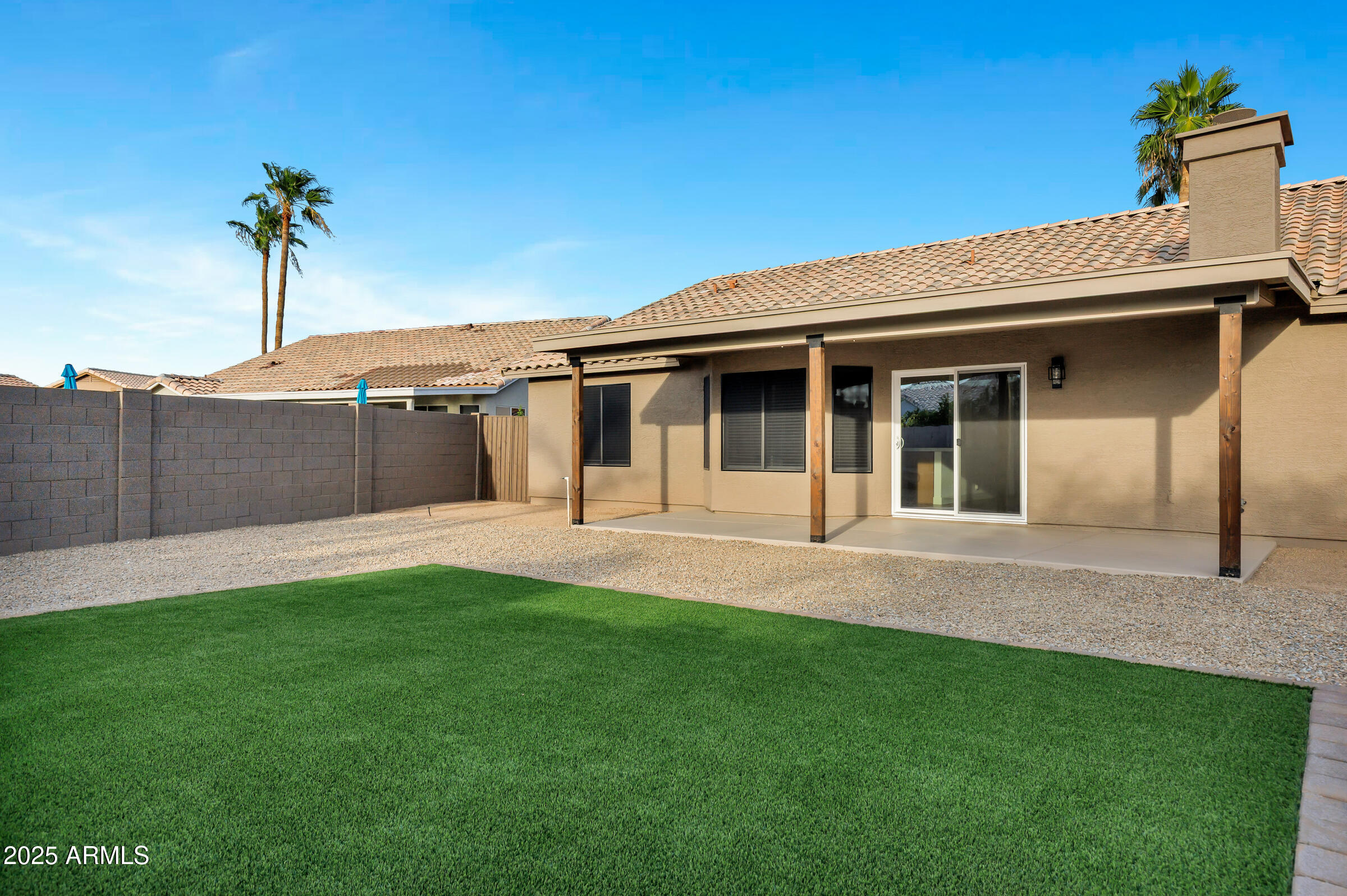 952 South Canal Drive Gilbert, AZ 85296 - Photo 38 of 42 952 S Canal Dr-37