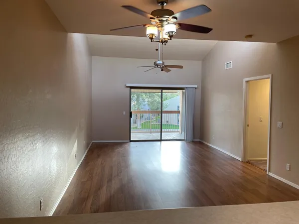 $1,550 | 205 North 74th Street, Unit 205, Mesa, AZ 85207