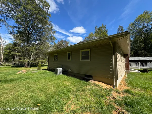$349,900 | 52 Tanglewood Drive, Albrightsville, PA 18210