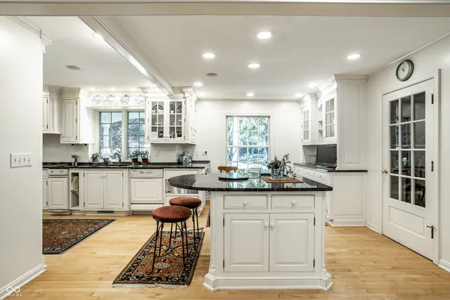 $1,400,000 | 8121 North Illinois Street, Indianapolis, IN 46260