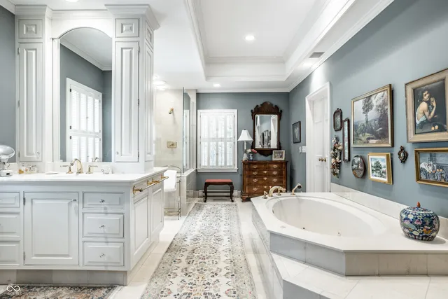 $1,400,000 | 8121 North Illinois Street, Indianapolis, IN 46260