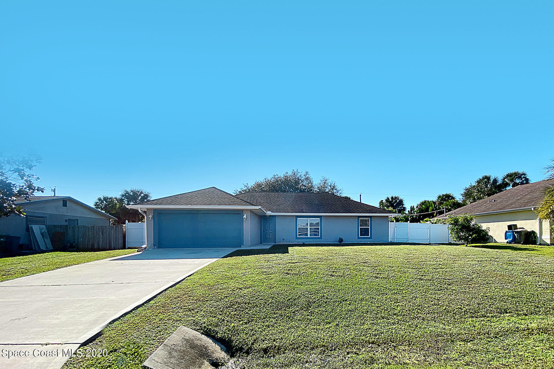 342 Perch Lane Sebastian, FL 32958 - Photo 4 of 34 Front4