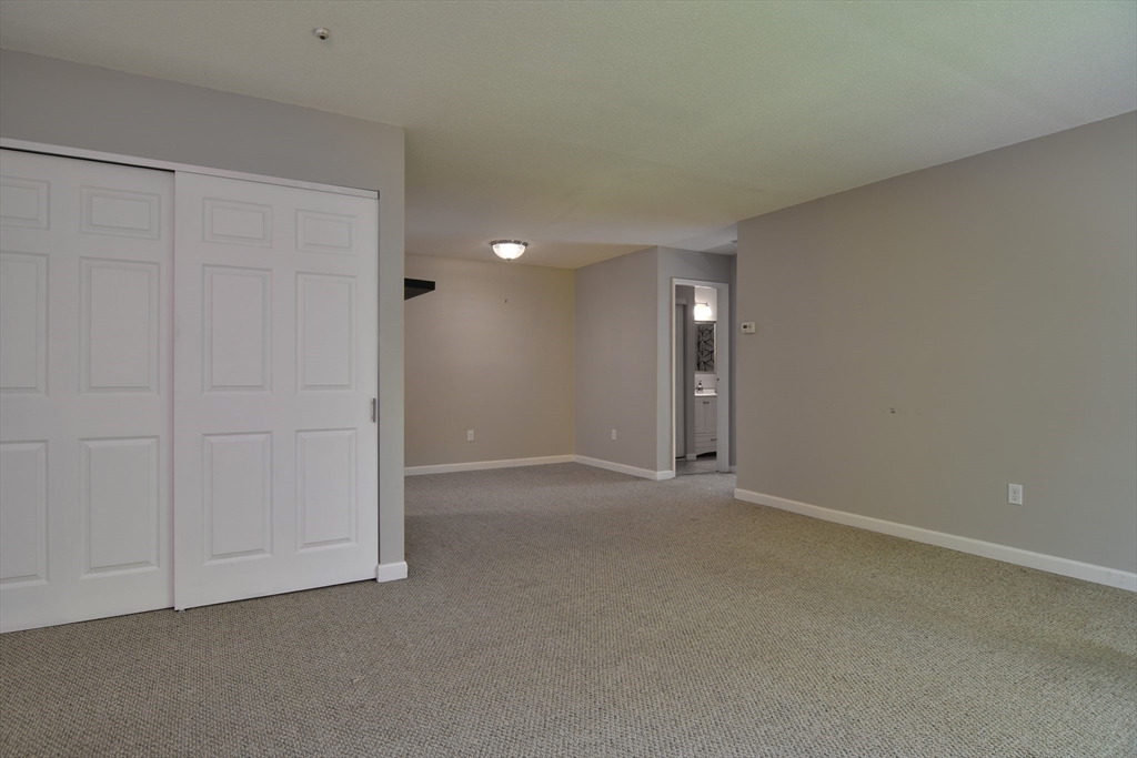 8 Village Way, Unit 10 Natick, MA 01760 - Photo 5 of 24