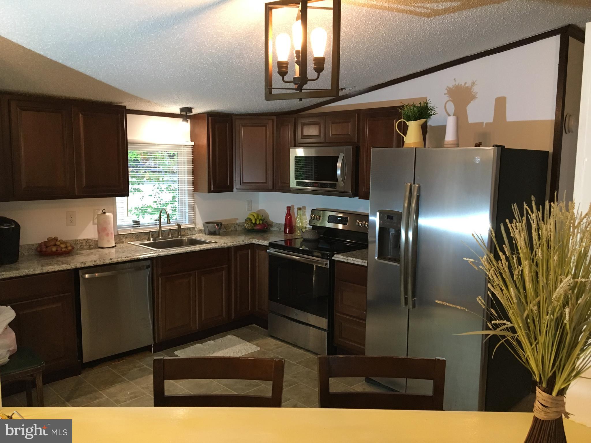 33286 Parker Road Locust Grove, VA 22508 - Photo 3 of 9 Gallery Image 3