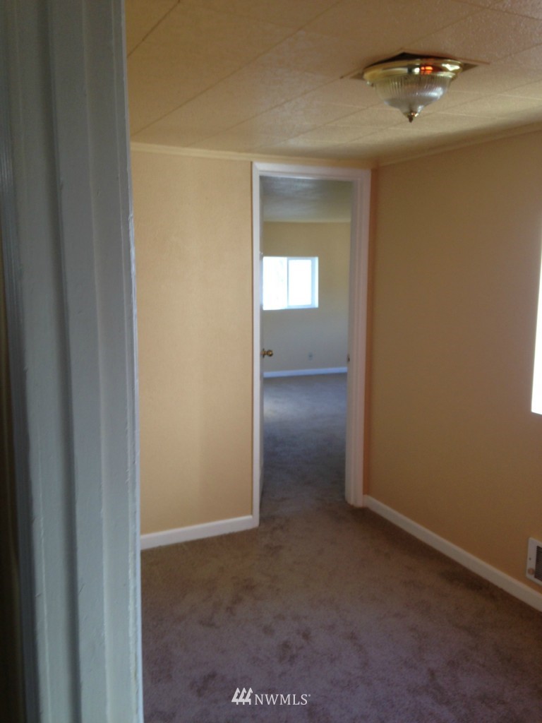 3624 Chrisella Road East Edgewood, WA 98371 - Photo 7 of 14 Gallery Image 7