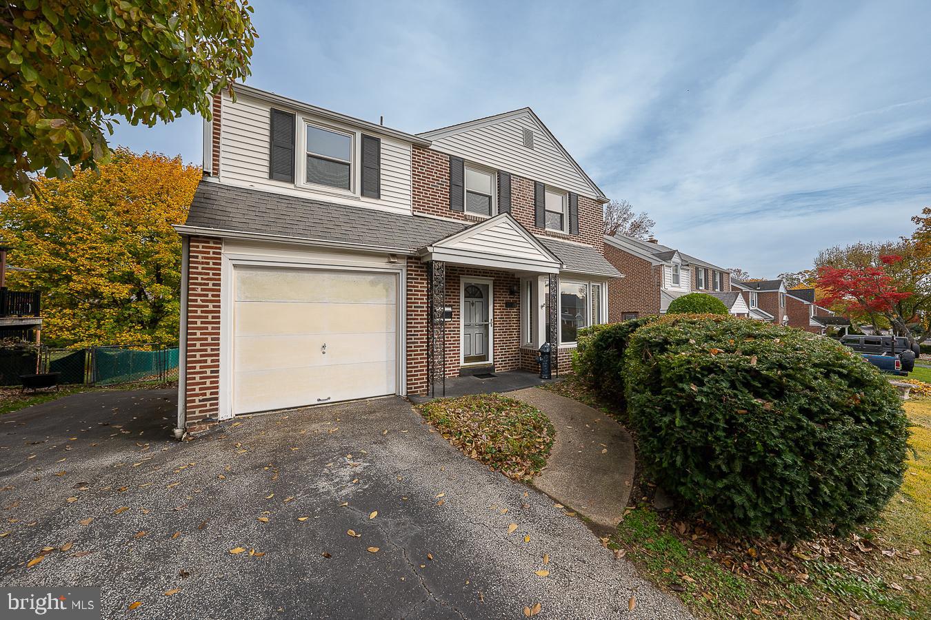 1621 Earlington Road Havertown, PA 19083 - Photo 2 of 27