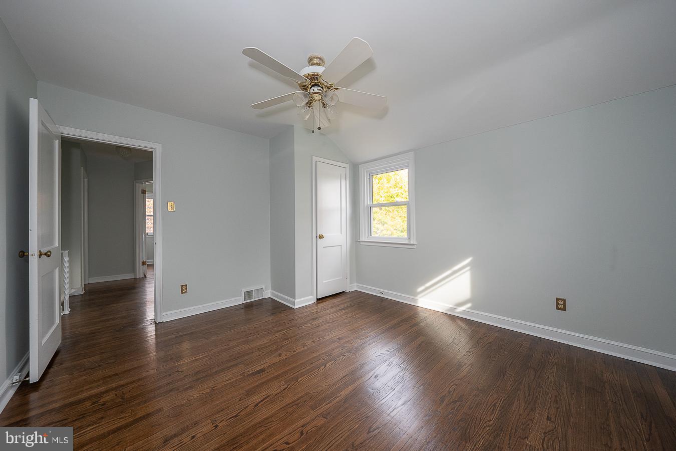 1621 Earlington Road Havertown, PA 19083 - Photo 17 of 27