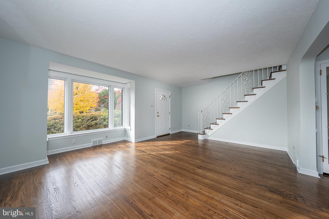 1621 Earlington Road Havertown, PA 19083 - Photo 7 of 27