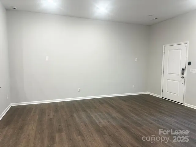 $2,400 | 5810 Coulee Place, Charlotte, NC 28215