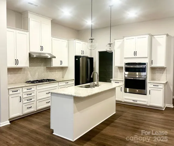 $2,400 | 5810 Coulee Place, Charlotte, NC 28215