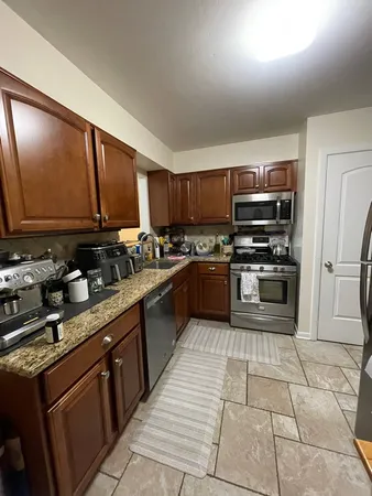 $3,300 | 539.5 Ridge Road, Wilmette, IL 60091