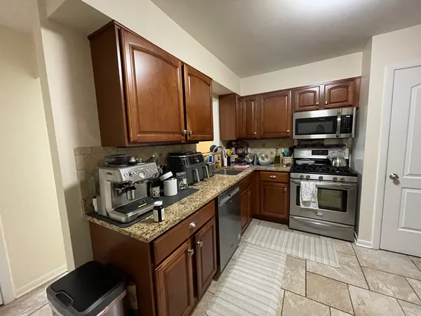 $3,300 | 539.5 Ridge Road, Wilmette, IL 60091