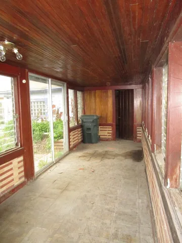 $139,900 | 240 Linden Avenue, Bellwood, IL 60104