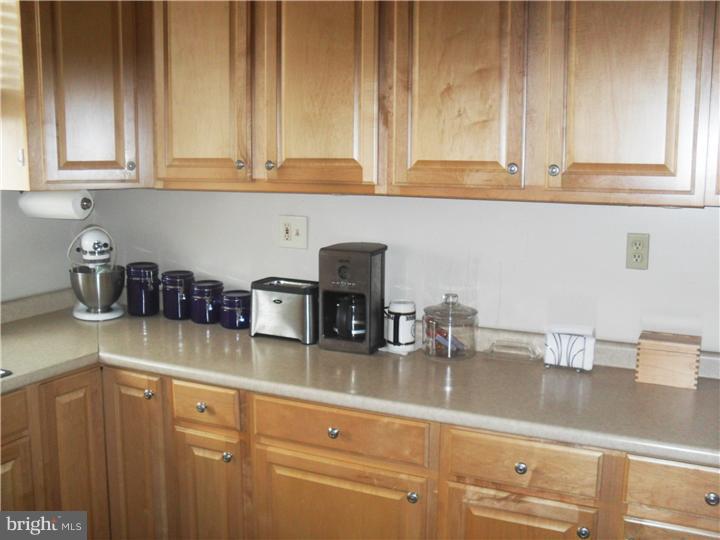 3041 Knorr Street Philadelphia, PA 19149 - Photo 13 of 24