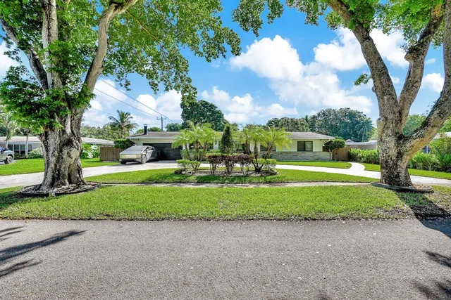 $4,900 | 836 Orchid Drive, Plantation, FL 33317
