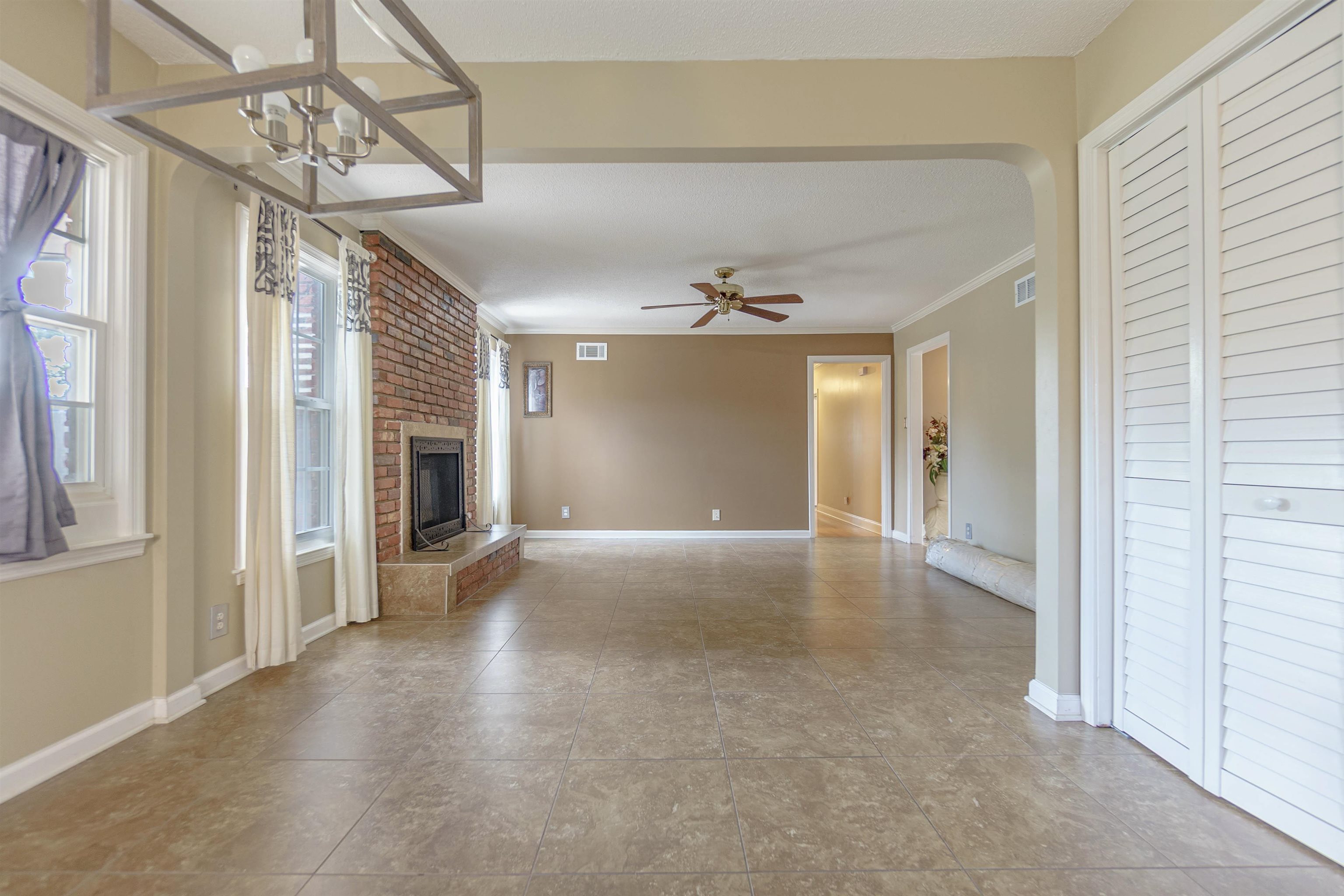 1751 Whitman Road Memphis, TN 38116 - Photo 9 of 29