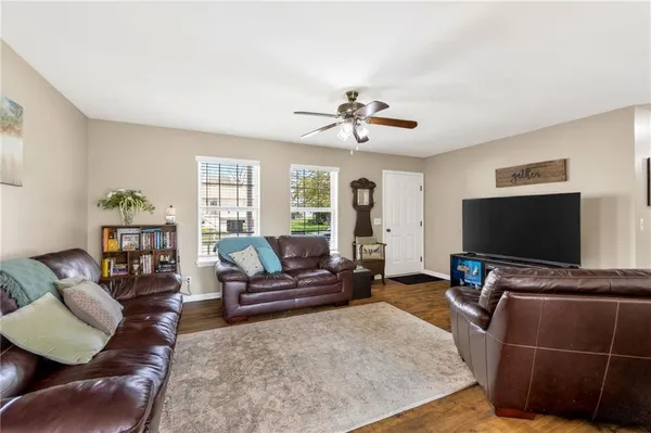 $315,000 | 1314 Susan Street, Kearney, MO 64060