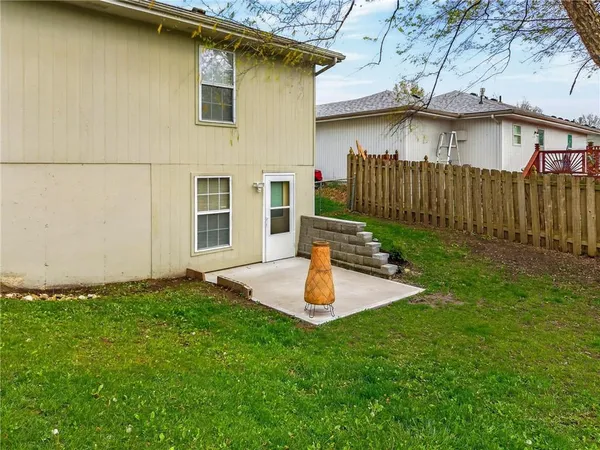 $315,000 | 1314 Susan Street, Kearney, MO 64060