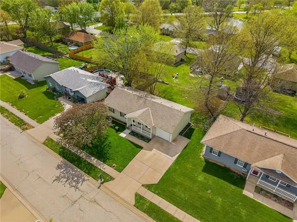 $315,000 | 1314 Susan Street, Kearney, MO 64060