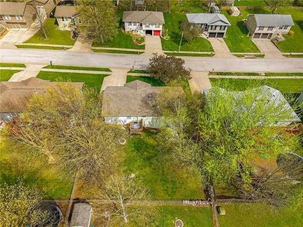 $315,000 | 1314 Susan Street, Kearney, MO 64060