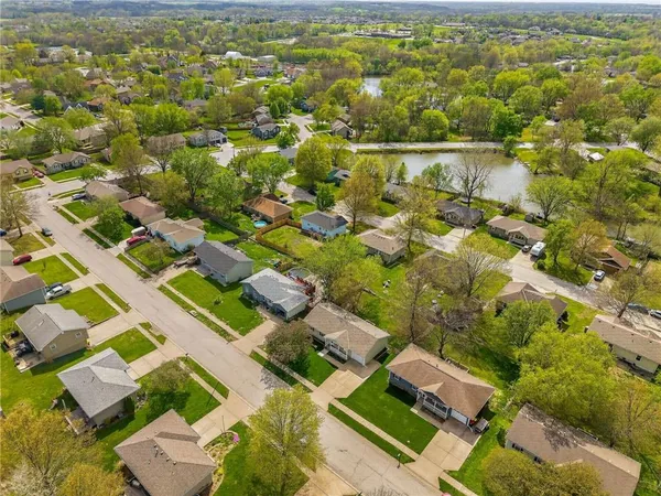 $315,000 | 1314 Susan Street, Kearney, MO 64060