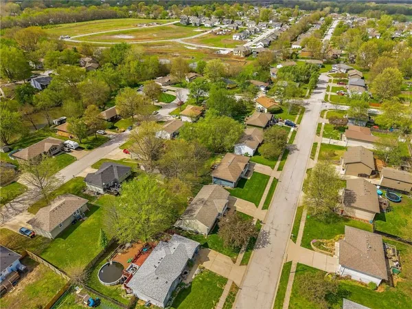 $315,000 | 1314 Susan Street, Kearney, MO 64060