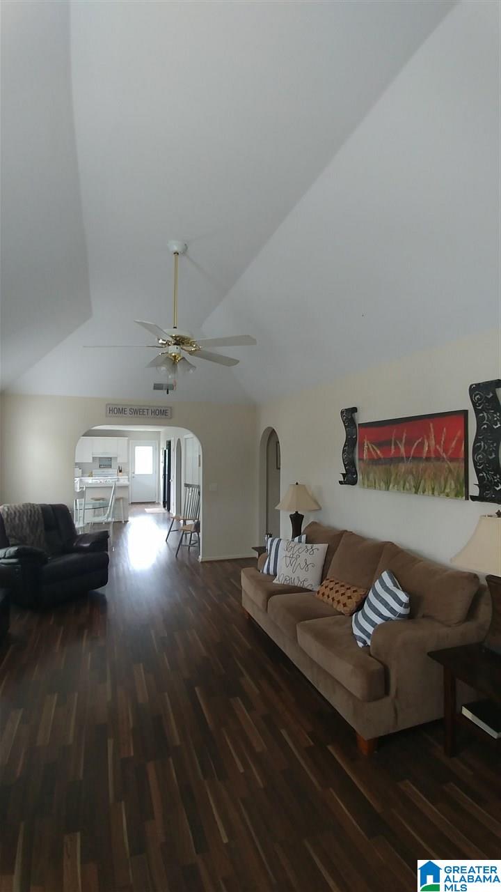 111 Flagstone Lane Calera, AL 35040 - Photo 5 of 22