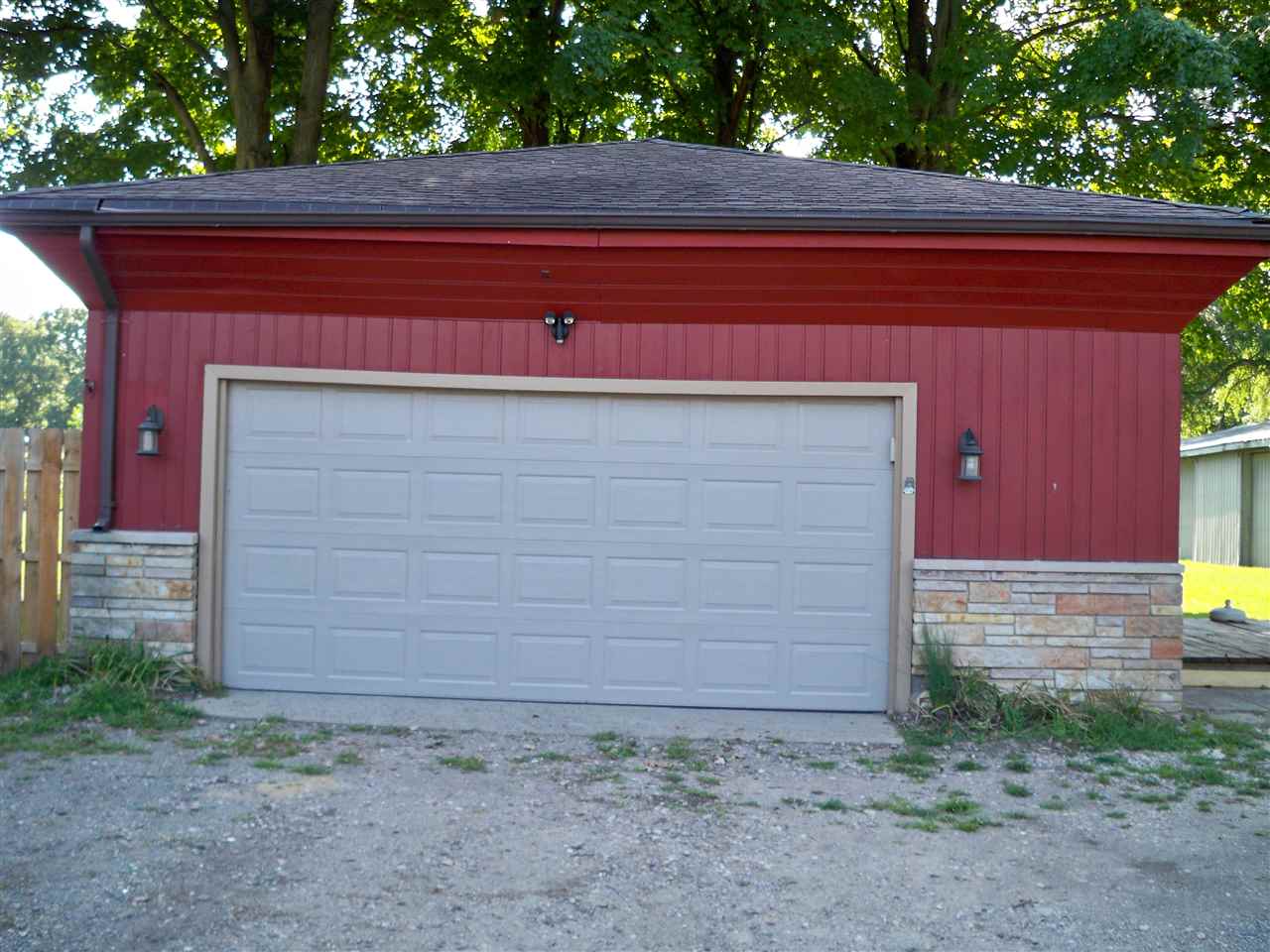55089 Sundown Road South Bend, IN 46628 - Photo 10 of 34
