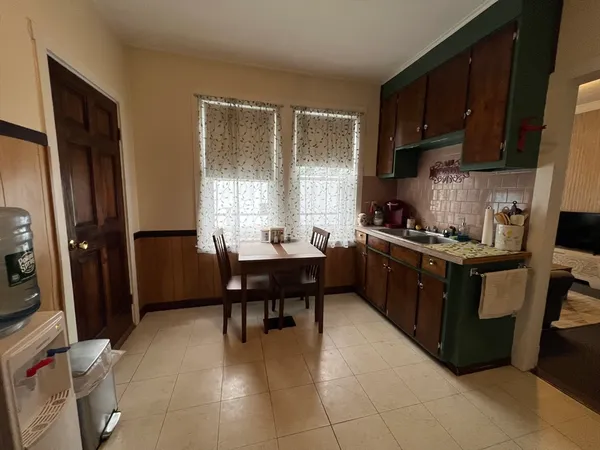 $2,100 | 60 Hichborn Street, Unit 1, Boston, MA 02135